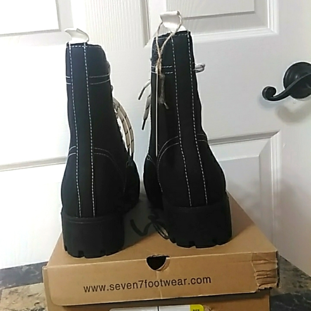 Seven 7 brand womens moto/combat lace up black boots. NWT & original box… - Picture 4 of 5